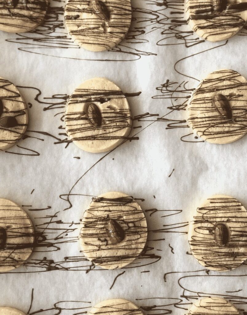 Almond & Chocolate Drizzle Cookies